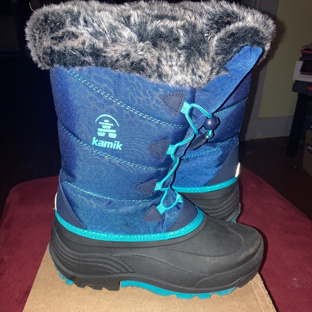 size 6 youth boys Kamik